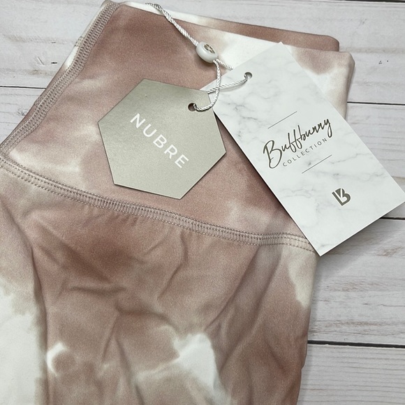 BuffBunny Legacy Leggings - Beige Swirl Print - Picture 2 of 12